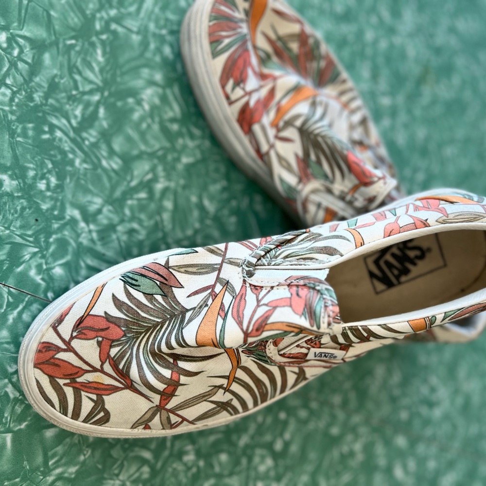 Vans Slip-on tropical Print Women’s size 10